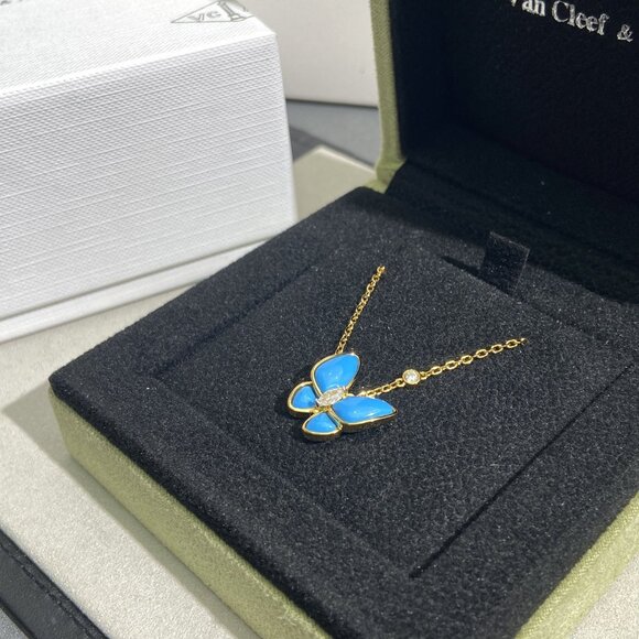 ✅✅✅Van Cleef & Arpels Blue Butterfly Necklace - Picture 8 of 9
